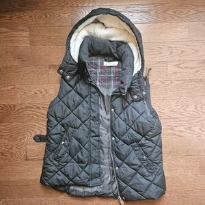 Hooded LOGG Vest